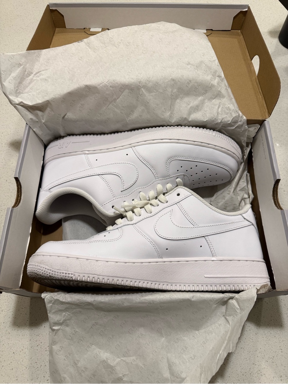 Men's All-White Low-Top Leather Sneakers
